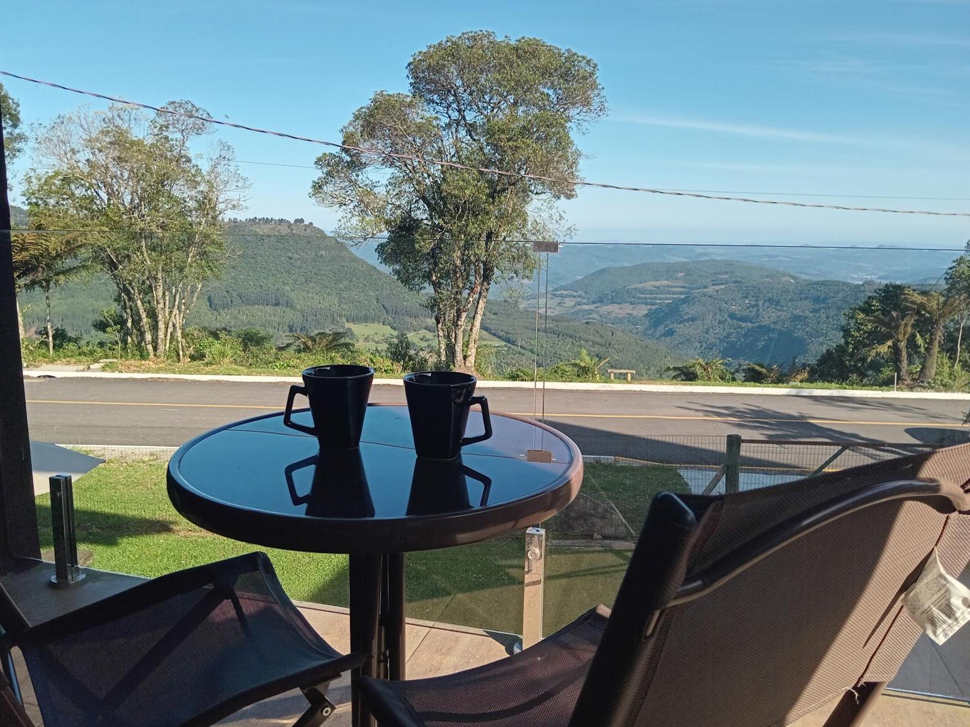 Homestay Master Vista Vale Em *